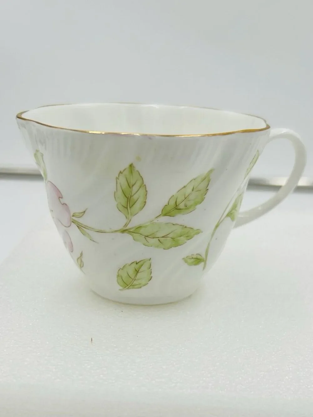 Queen’s Staffordshire England Fine Bone China Flat Teacup Melissa Vintage